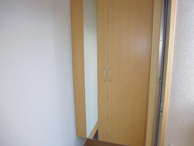 Ｐａｌｏ　Ｓａｎｔｏ　Eの玄関|シューズボックス