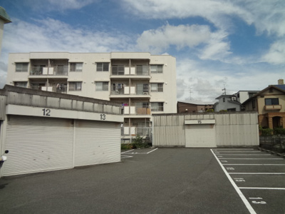 【洋室】 | 旭丘1丁目片山ガレージ