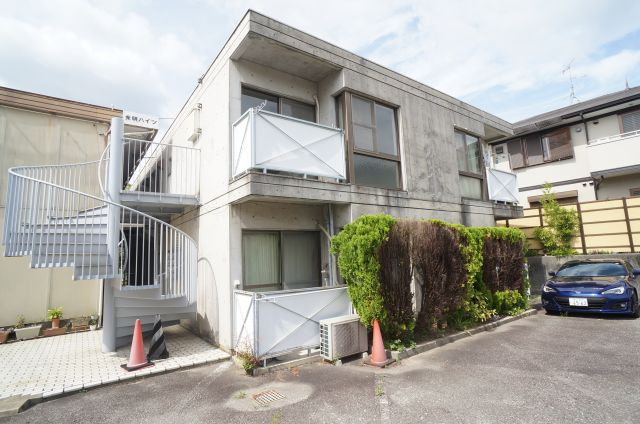 秀明ハイツⅡの外観