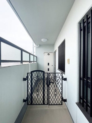 【外観パース】 | プラスワン芦屋 | 玄関ポーチ