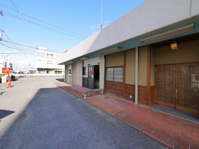 サンプラザ南京終のエントランス