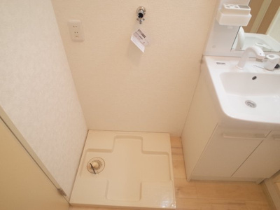 【設備】 | ホワイトヴィレッジ | 洗濯機置き場