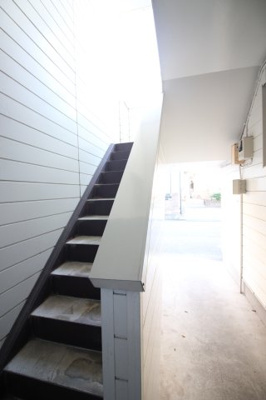 【その他共用部分】 | リリーハイツ | 共用階段です☆