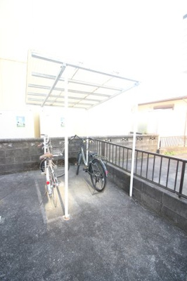 【その他共用部分】 | リリーハイツ | 駐輪場です☆