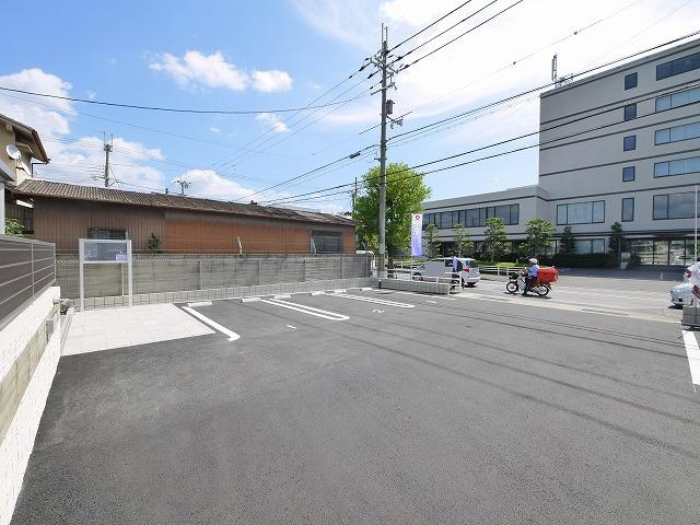 リザイアの駐車場