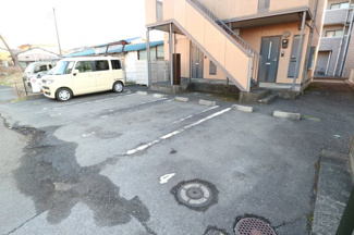 【駐車場】
