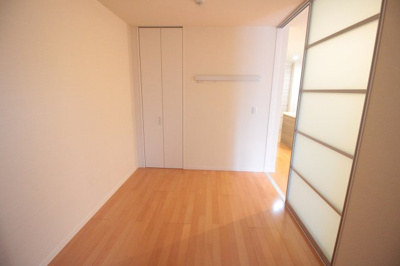 【洋室】 | ジューンベリーガーデン北畠 | 洋室5.3帖