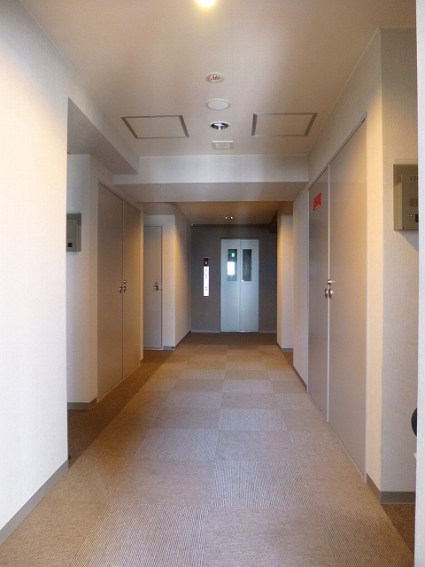ParkAxis仲御徒町の設備|パークアクシス仲御徒町の雨に濡れない内廊下です