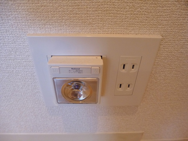 ParkAxis仲御徒町の設備|パークアクシス仲御徒町の取り外し可能な非常灯付きです