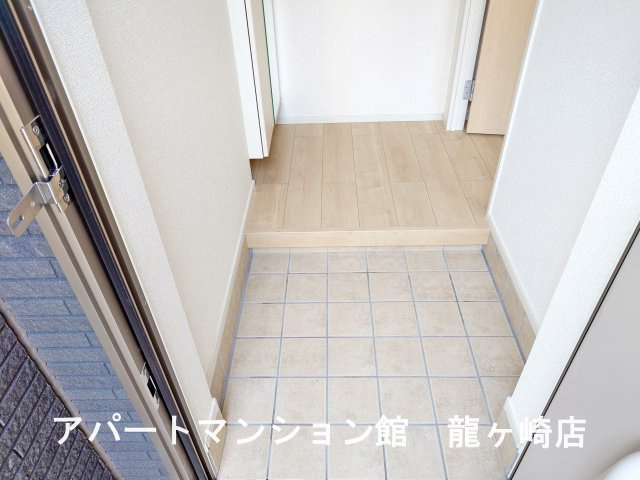 ウィステリアⅡの玄関