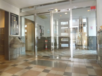 【エントランス】