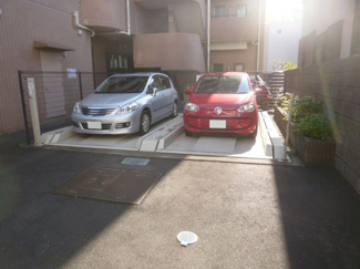 【駐車場】