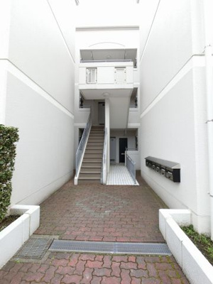 【エントランス】 | 金沢文庫パークタウン・フォーレストＣ棟