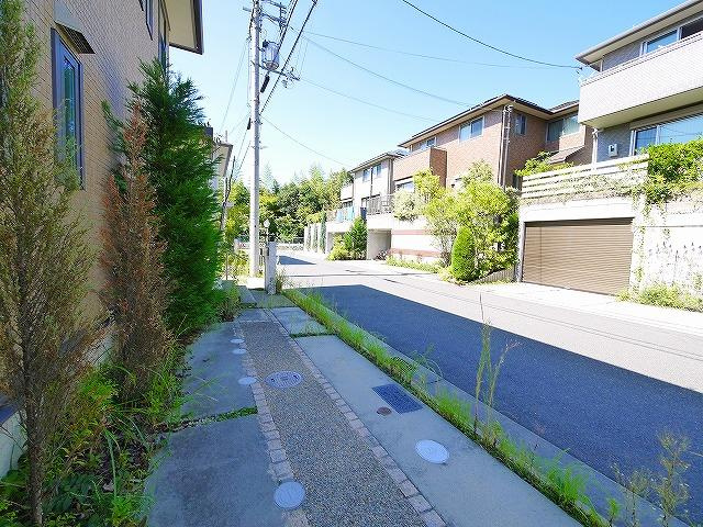 美鹿の台戸建の駐車場