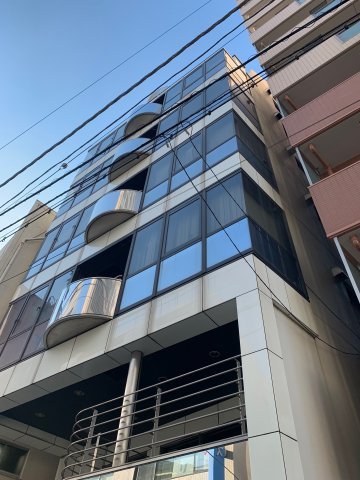 MARUSHINビルの外観