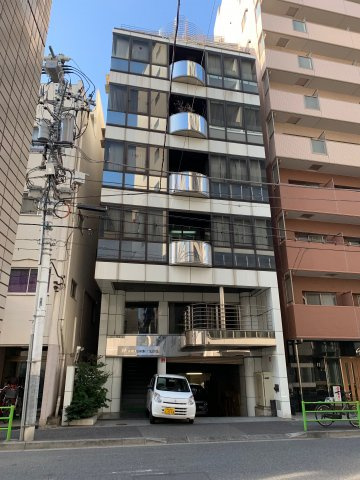 MARUSHINビルの外観