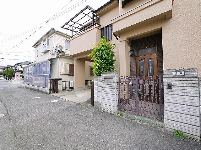 筒井町一戸建貸家のエントランス