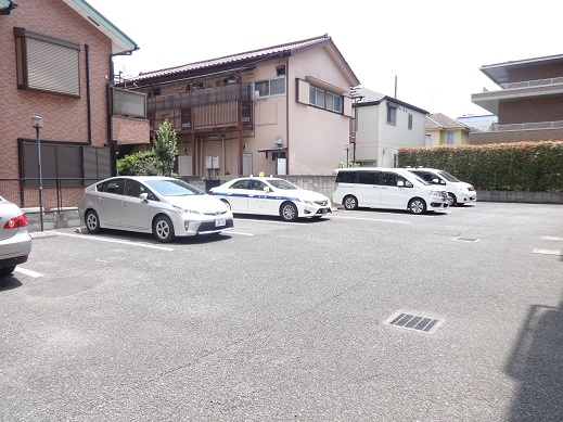 サン・フォーレスト※使用しないで※の駐車場