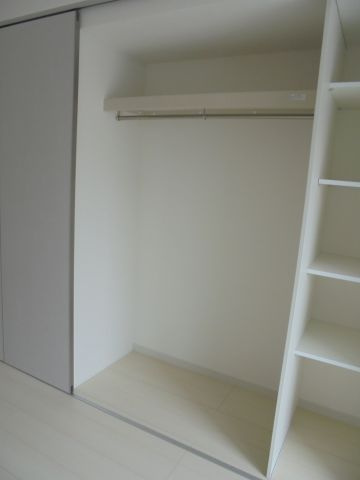 リブリ・エム・クレストの収納