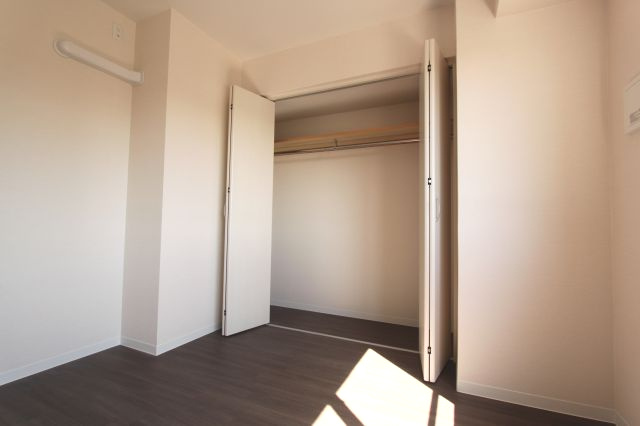 【洋室】 | 扇橋丸貞ビル