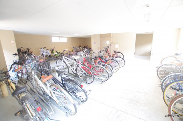 エステムコート梅田　天神橋リバーフロント　仲介手数料無料の駐車場