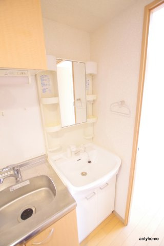 エステムコート梅田　天神橋リバーフロント　仲介手数料無料の洗面所