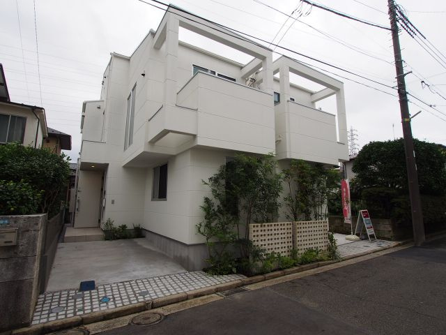 保土ヶ谷区権太坂１丁目全２棟　新築戸建ての外観