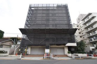 【外観】 | 大規模修繕工事中　物件のお問い合わせは、 ０３－５４５６－５４１５までお気軽にどうぞ！