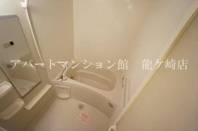フォレストＲの浴室|シャワー