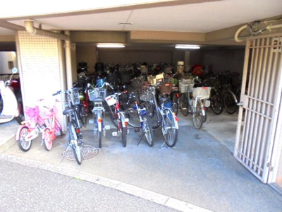 【その他共用部分】 | クレイドル緑地公園 | 駐輪場★