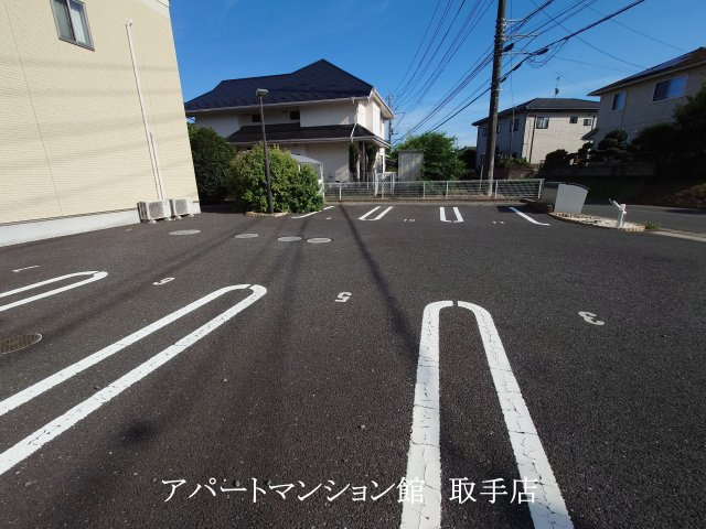Green CalmⅣの駐車場