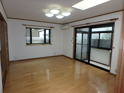 【居間・リビング】 | 甲子園二番町戸建