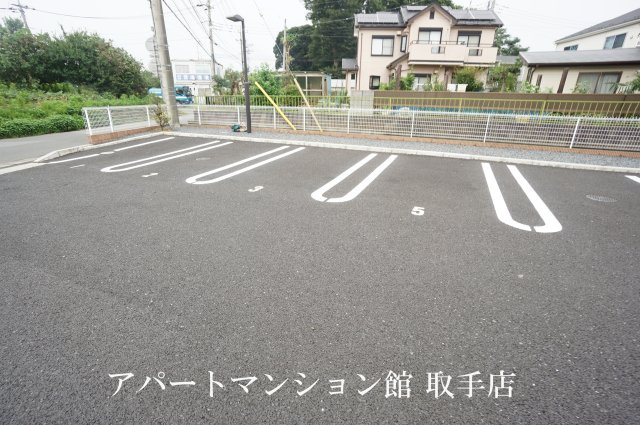 Green CalmⅣの駐車場