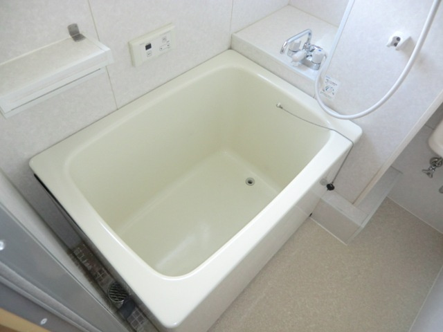 谷田十三マンションの浴室