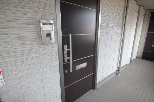 【玄関】 | MAIDA VALE COURT(メイダベルコート)