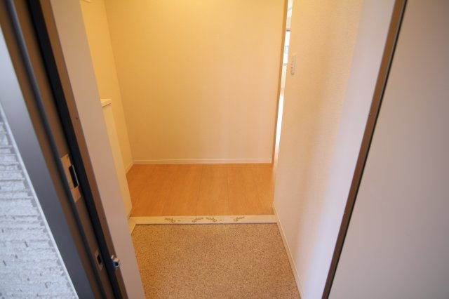 【玄関】 | MAIDA VALE COURT(メイダベルコート)