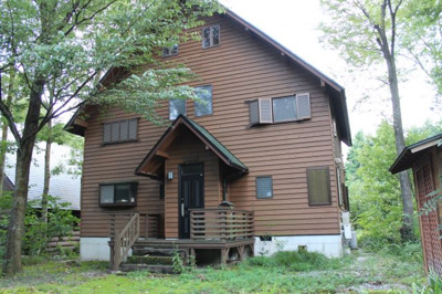 【周辺】 | 高島市マキノ町大沼516-7 売土地 | 周辺にはお洒落な建物がいっぱいです。