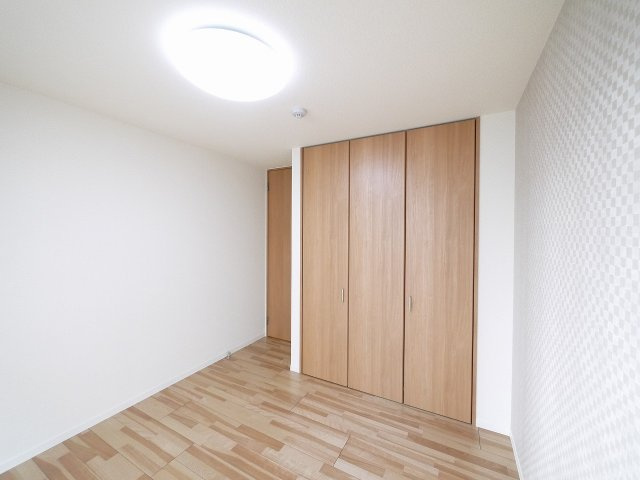 シャーメゾン　エクラージュの寝室|使い勝手のいい洋室です