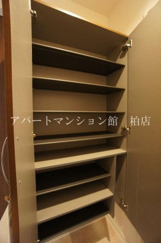 グレイス小山台の収納