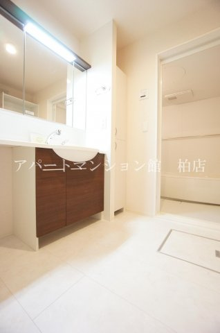 グレイス小山台の洗面所