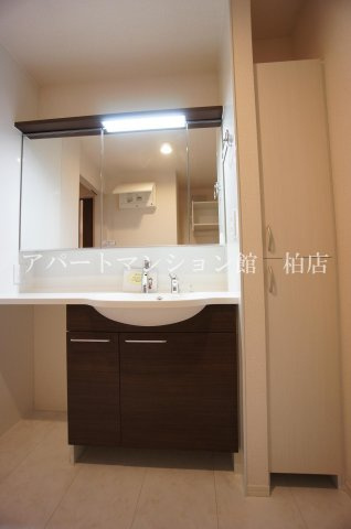 グレイス小山台の独立洗面台