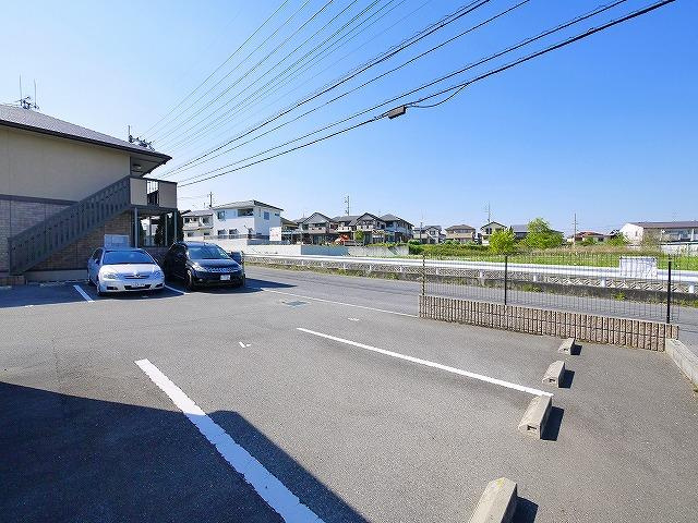 チエーロ グランデの駐車場|駐車場に車を止められます