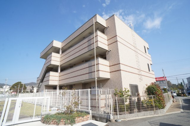 ラポールⅡの外観