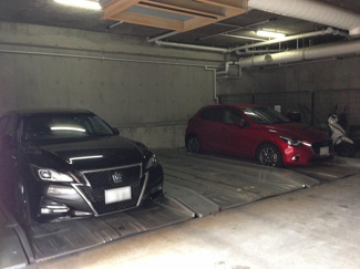 【駐車場】