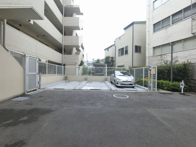 【駐車場】 | オーベル横浜新子安
