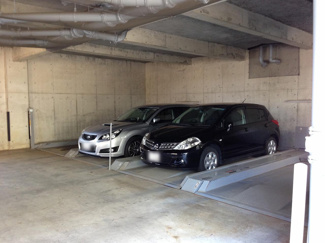 【駐車場】