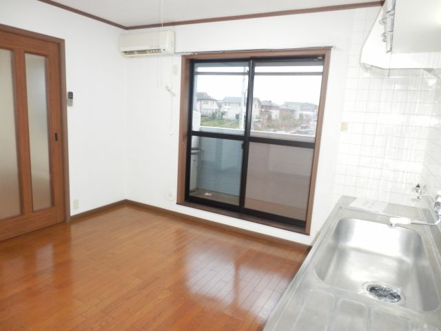 メゾン藤ヶ丘の居間・リビング