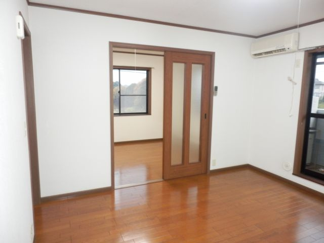 メゾン藤ヶ丘の居間・リビング