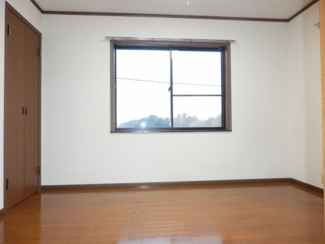 メゾン藤ヶ丘の洋室