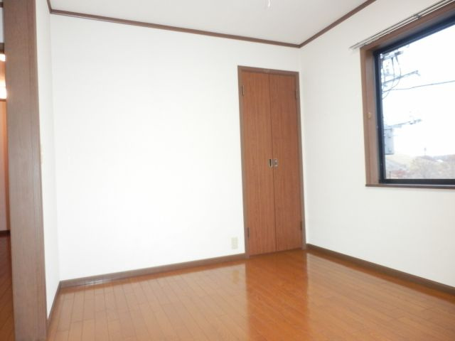 メゾン藤ヶ丘の洋室